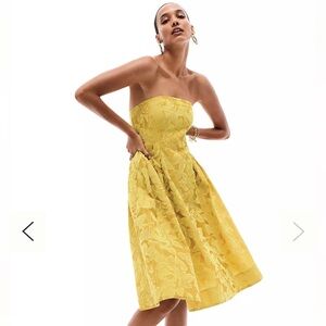 Never Worn Maeve Anthropologie Jonquil Floral Velvet Strapless Midi Dress